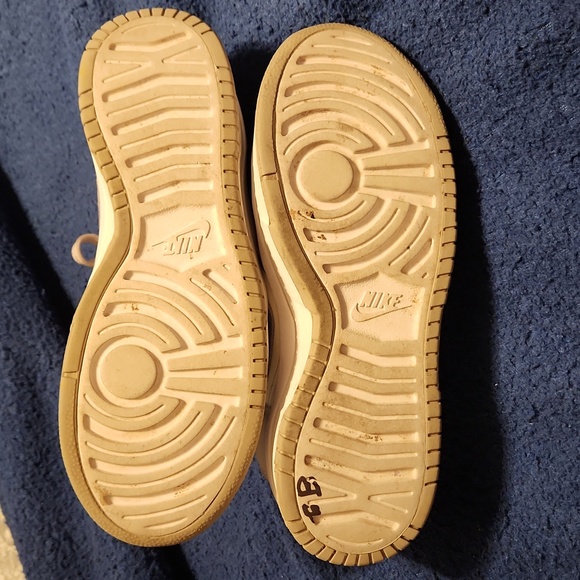 Nike Dunk High Up Iron Purple - Picture 2 of 8